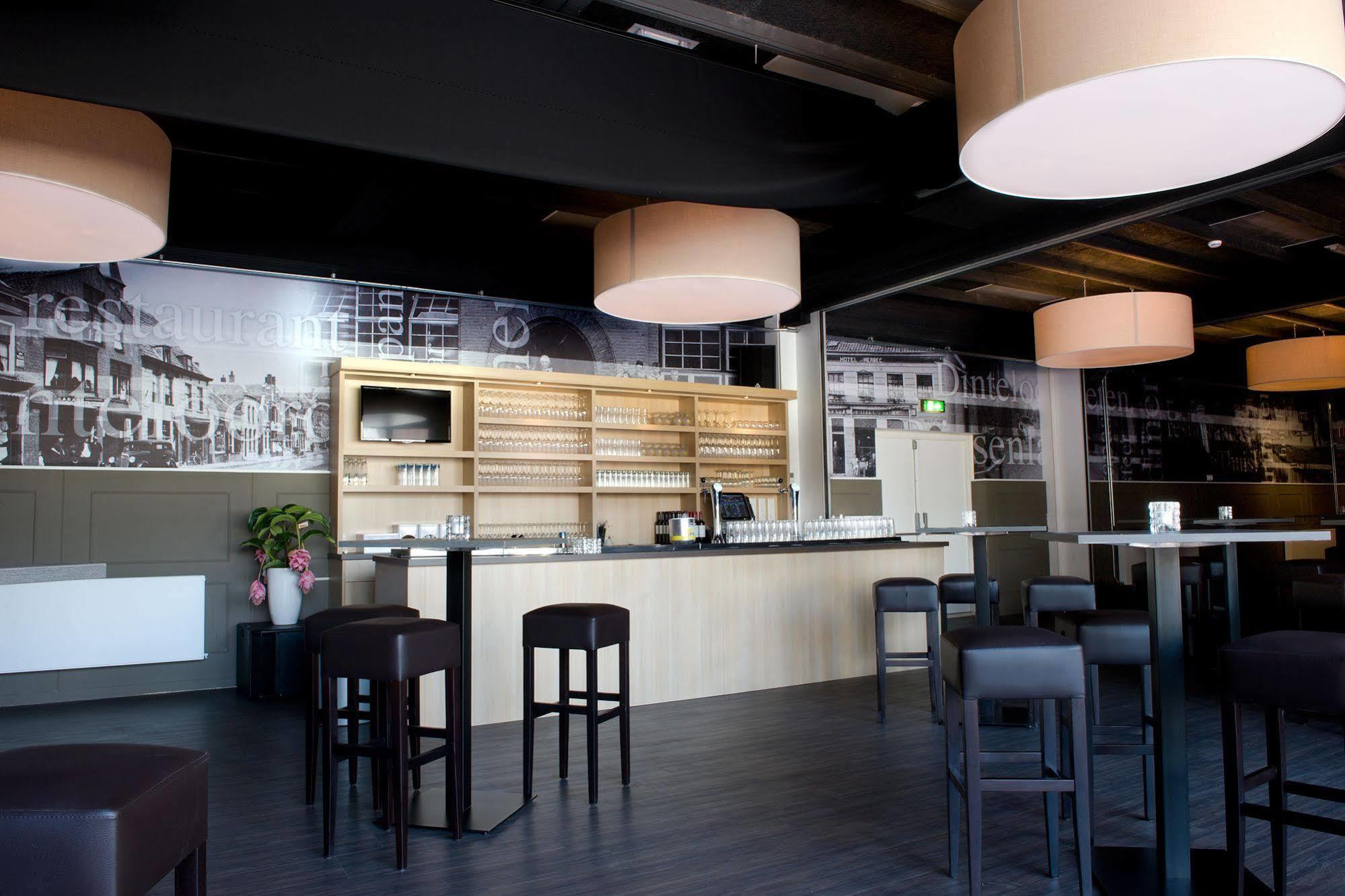 Hotel-Restaurant Thuis! Dinteloord Экстерьер фото